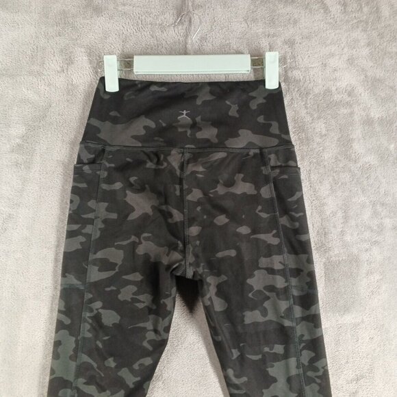 DANKSIN Women Gym Leggings Size SMALL(4-6) Camouflage Pull on Knit - Picture 8 of 10